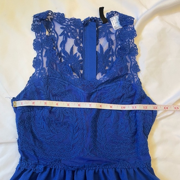 H&M size 4 blue mini lace dress - Picture 8 of 11